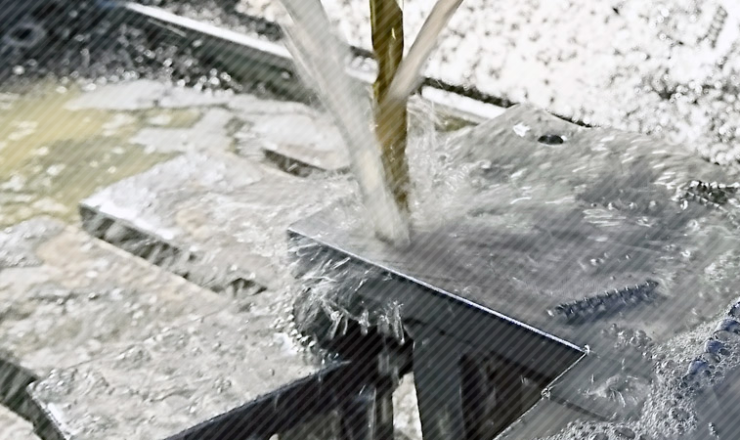 オリジナル切削油を制作します