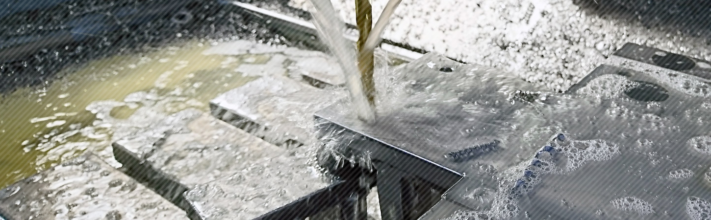 オリジナル切削油を制作します